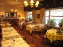 La salle à manger de l'Auberge des quatre saisons