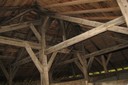 Poutraisons faites avec des bois locaux